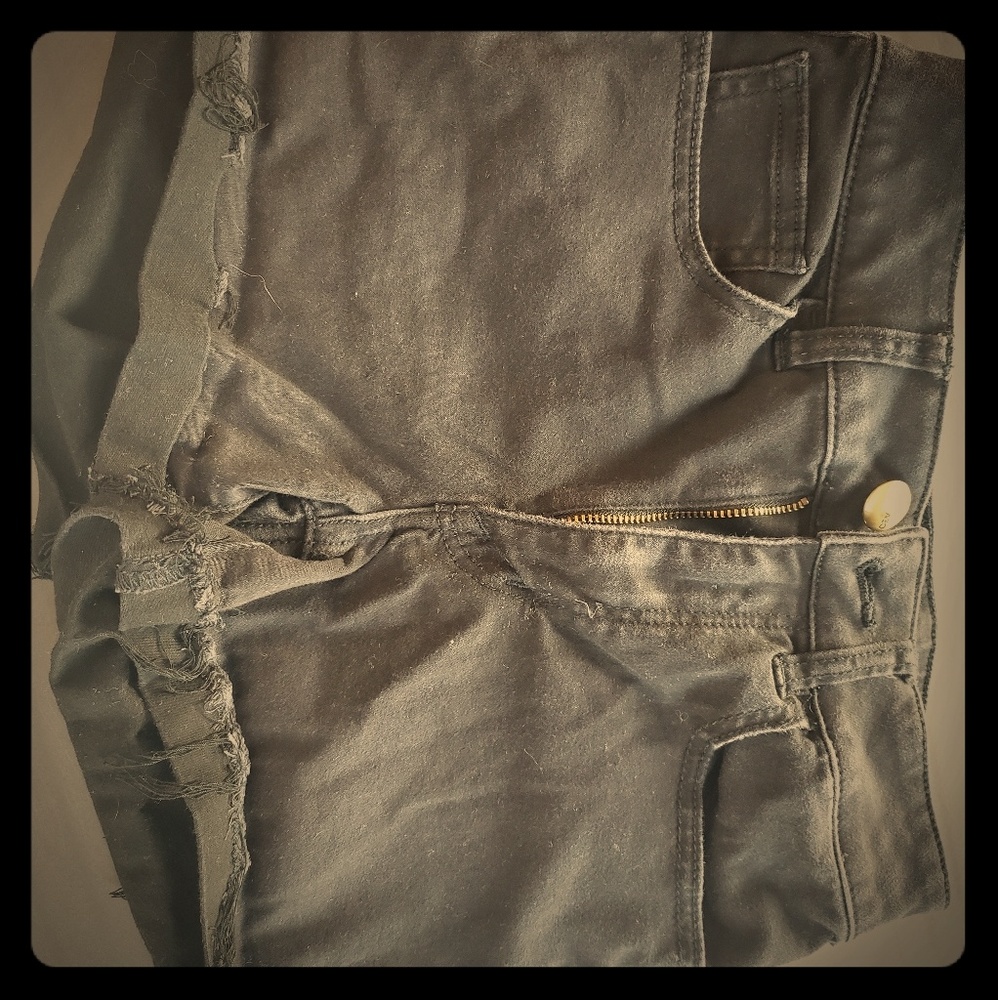 American Eagle hi rise black shorties